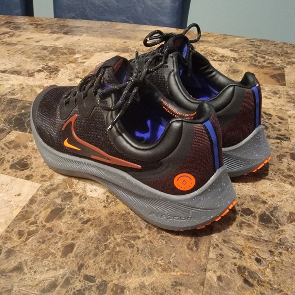 Nike Winflo 8 Shield Bronze Eclipse Redstone DC3727-200 Size 7.5 Outdoor Running - Picture 9 of 11